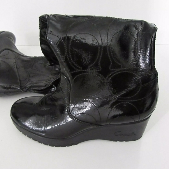COACH Signature Ladies Boots - Picture 1 of 13